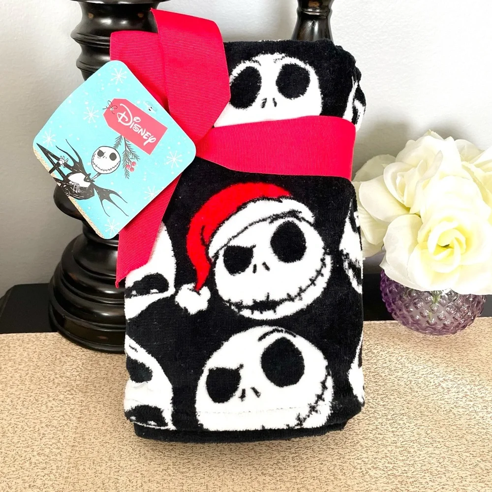 New Set of 2 The Nightmare Before Christmas Santa Jack Skellington Hand Towels